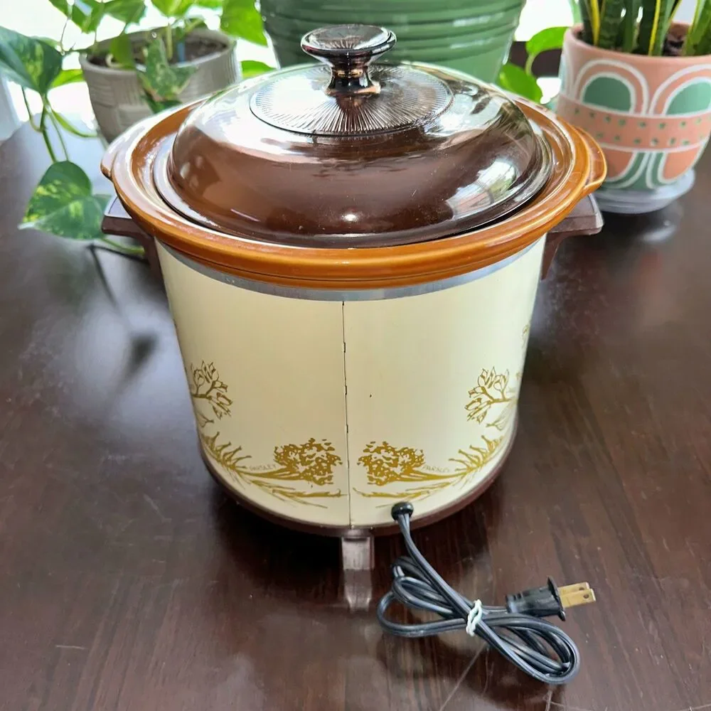 Vintage Crock Watcher by Hamilton Beach 4 Quart Cook'n Serve Removable Vessel